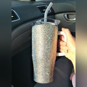 Customized rhinestone vacuum insulated tumbler
